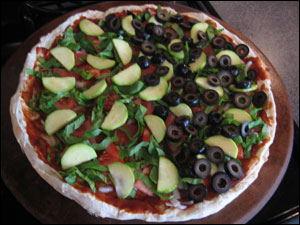image:Homemade pizza without cheese