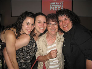 image:Christina, Kim, Grandma and Mom