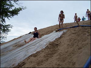 image:Kim doing down the slide